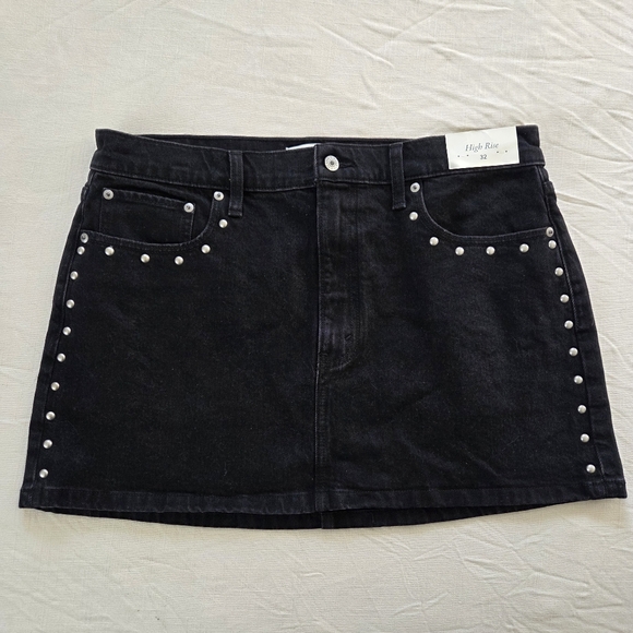 Abercrombie & Fitch Dresses & Skirts - NWT Abercrombie & Fitch Black Denim Jean Skirt with Studded 36 Inch Waist 32